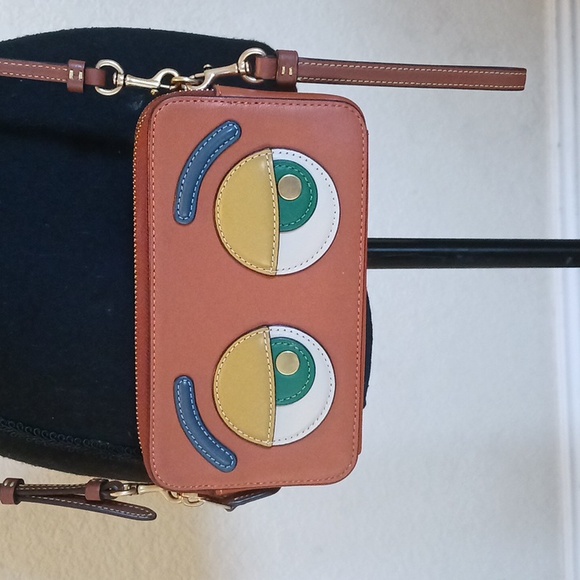 Coach "Coachies Dreamie Kira" Crossbody Bag Limited Edition - Picture 3 of 16